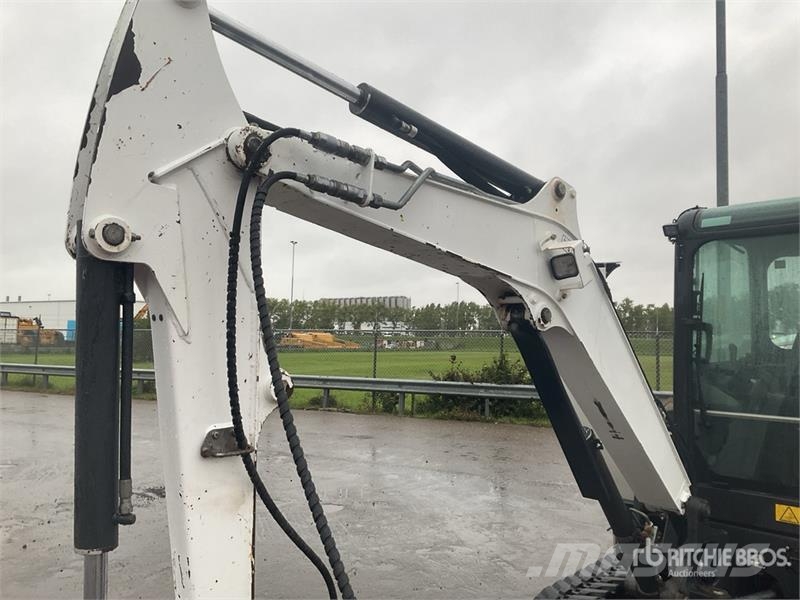 Bobcat E35 Mini kotrók < 7t