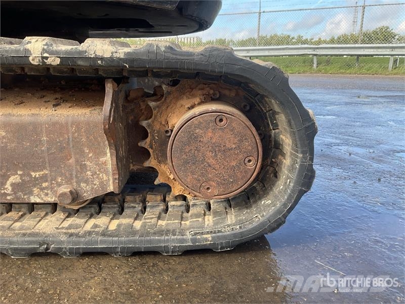 Bobcat E35 Mini bagri <7t