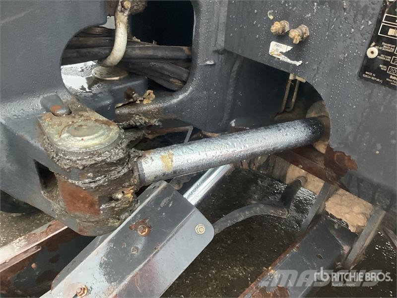 Bobcat E35 Mini kotrók < 7t