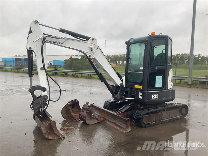 Bobcat E35 Mini kotrók < 7t