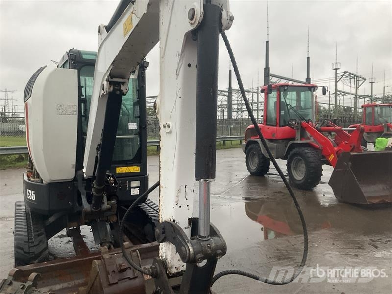 Bobcat E35 Mini kotrók < 7t