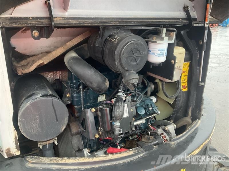 Bobcat E35 Mini kotrók < 7t