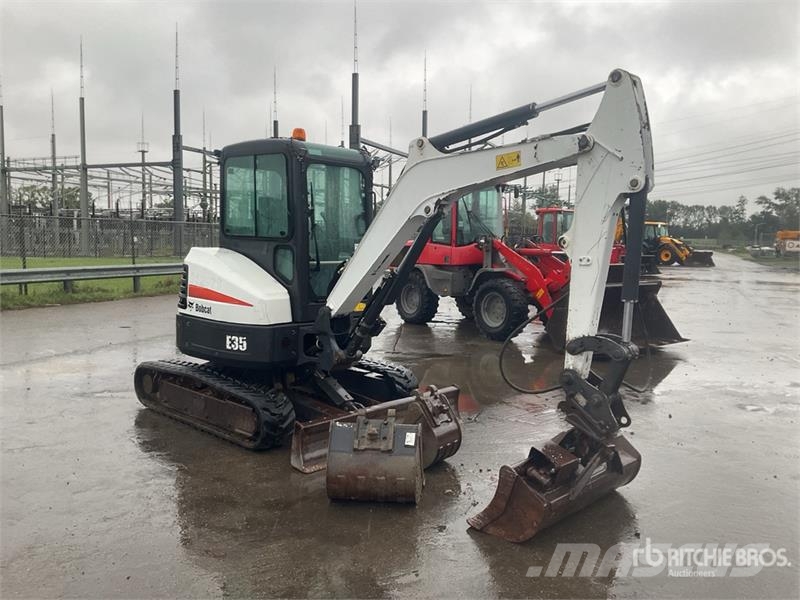 Bobcat E35 Mini kotrók < 7t