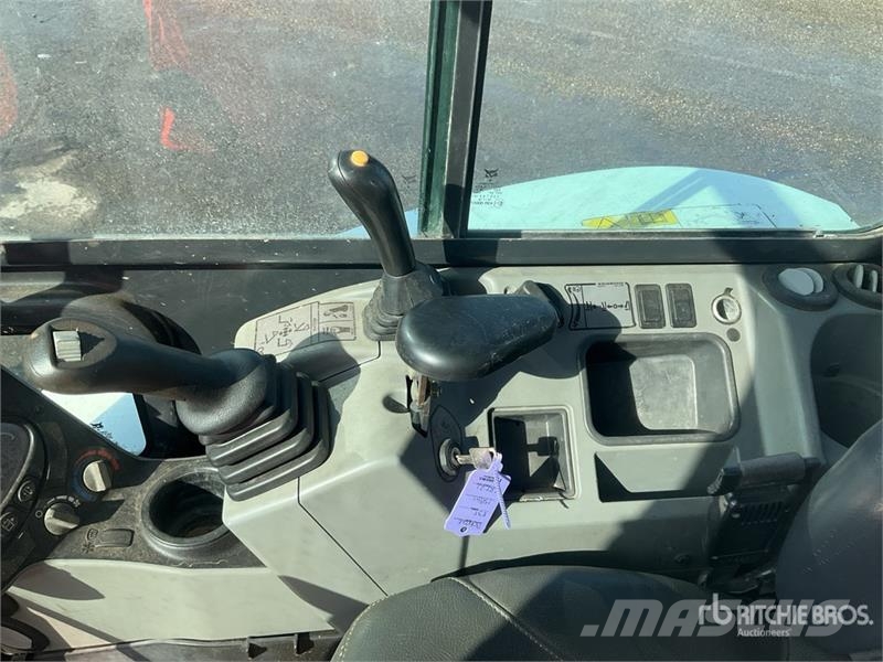 Bobcat E35 Mini bagri <7t