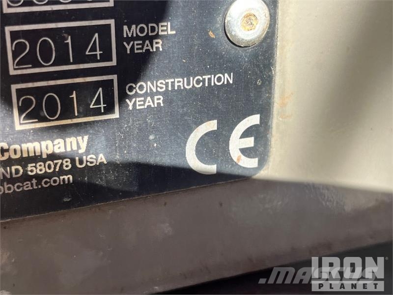 Bobcat E55W Wheel Excavator Bagri na kolesih