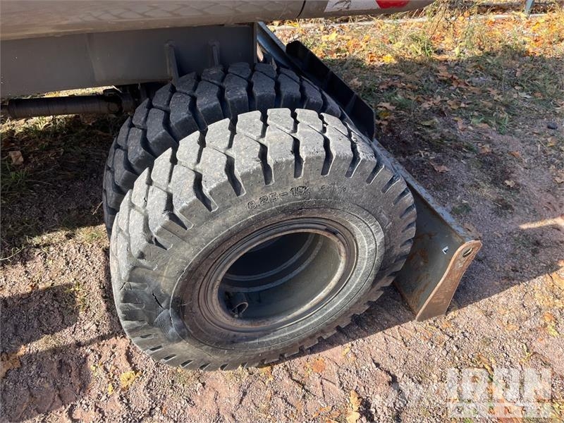 Bobcat E55W Wheel Excavator Bagri na kolesih