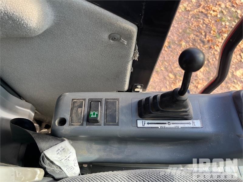 Bobcat E55W Wheel Excavator Bagri na kolesih