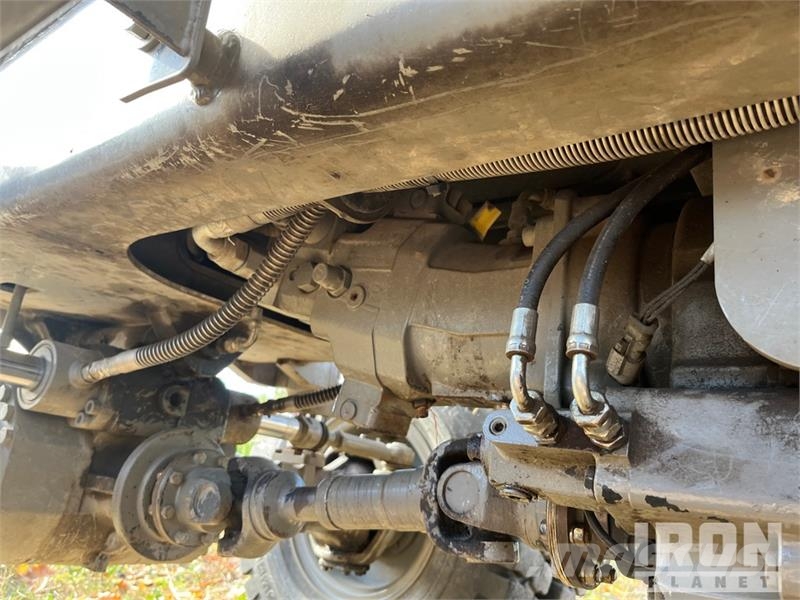 Bobcat E55W Wheel Excavator Bagri na kolesih