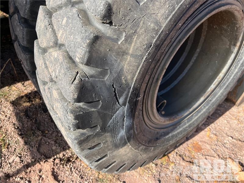 Bobcat E55W Wheel Excavator Bagri na kolesih