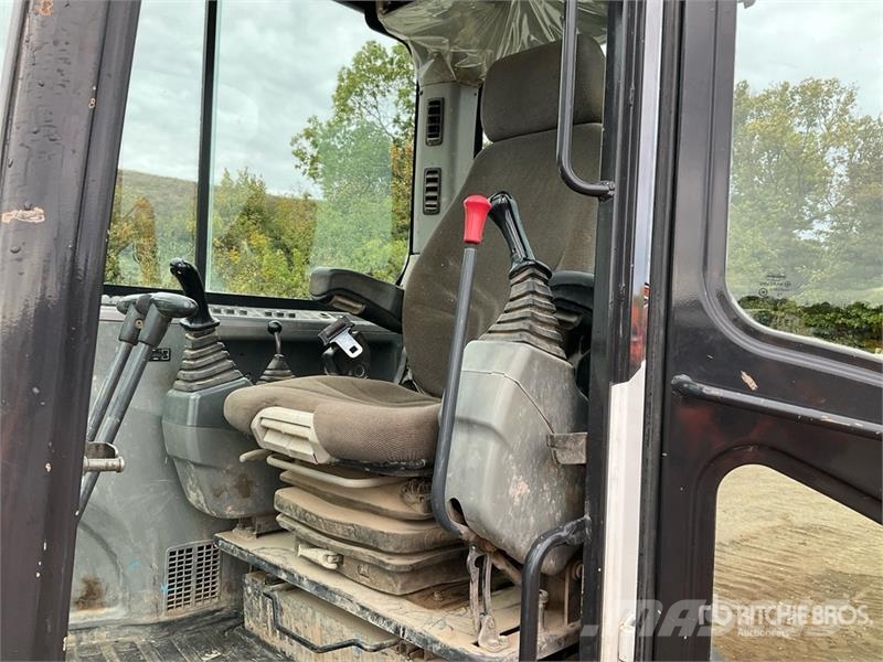 Bobcat E60 Mini Excavator Mini excavators < 7t (Mini diggers)