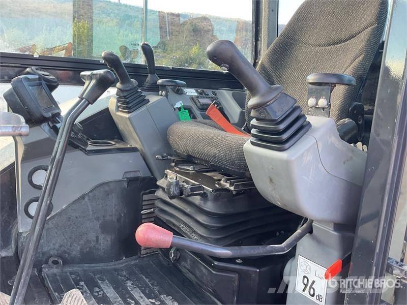 Bobcat E88 Tracked Excavator Kāpurķēžu ekskavatori