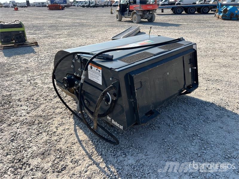 Bobcat M54 Skid Steer Broom Cepillos
