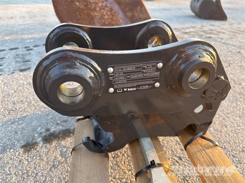 Bobcat QC35 Quick Coupler (Unused) Schnellwechsler