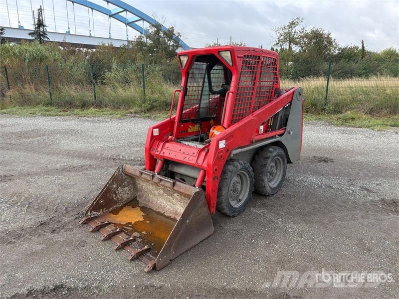 Bobcat S100 Мини-погрузчики