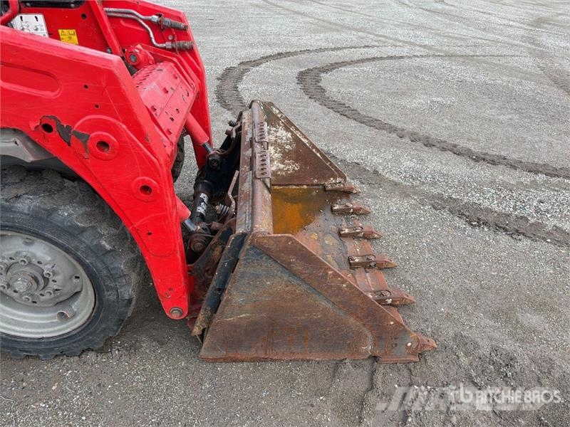 Bobcat S100 Мини-погрузчики