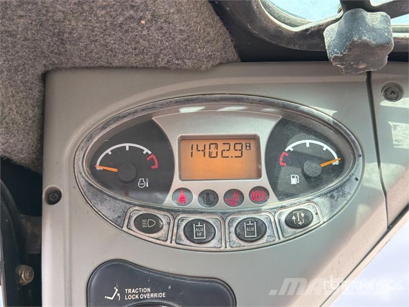 Bobcat S100 Мини-погрузчики