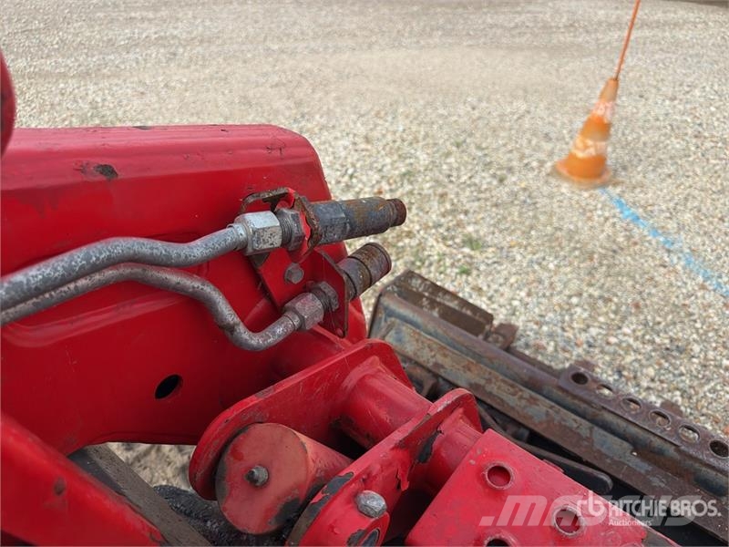 Bobcat S100 Мини-погрузчики
