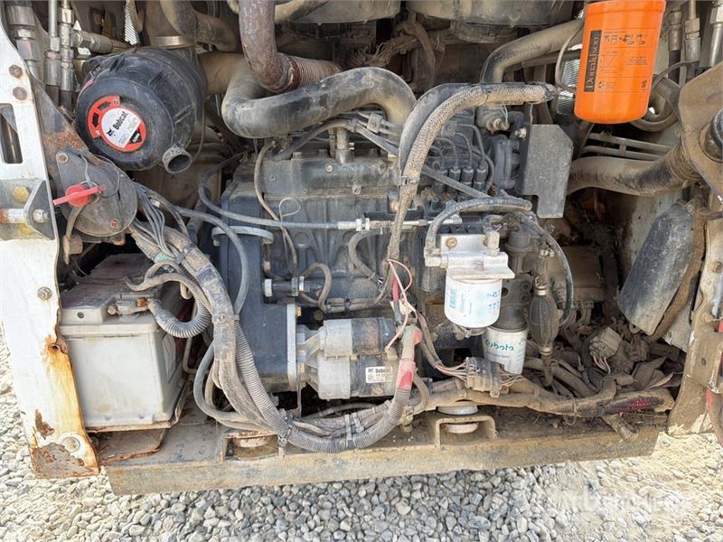 Bobcat S100 Мини-погрузчики