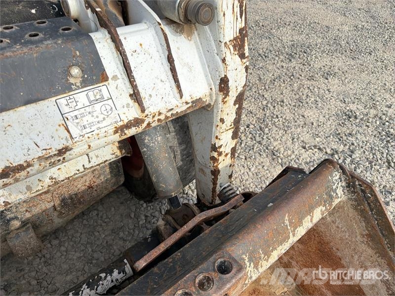 Bobcat S100 Мини-погрузчики