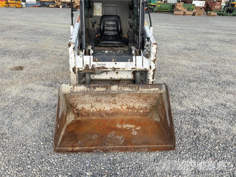 Bobcat S100 Мини-погрузчики