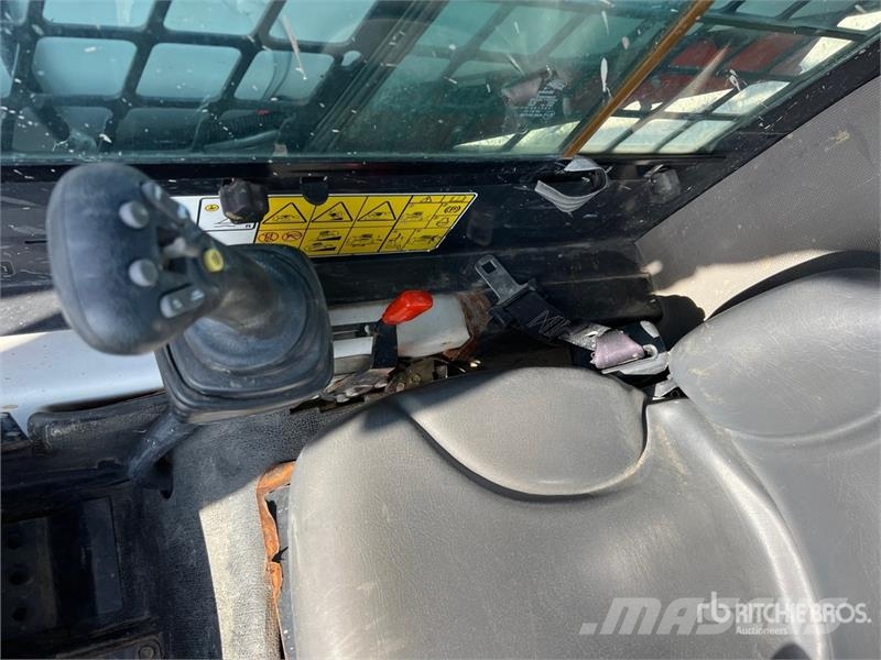 Bobcat S100 Мини товарачи
