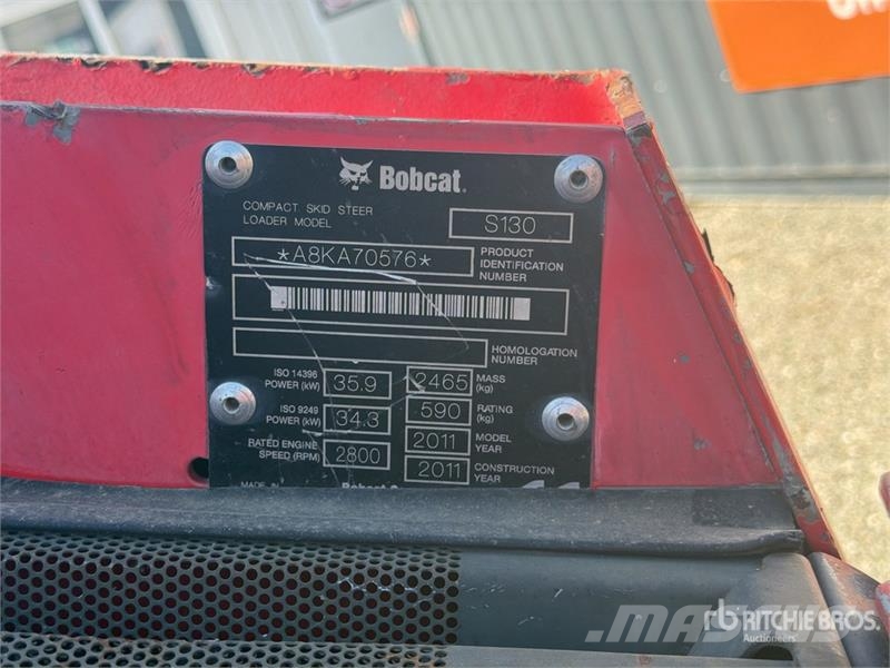 Bobcat S130 لوادر انزلاقية التوجيه