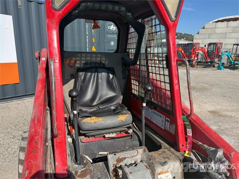 Bobcat S130 لوادر انزلاقية التوجيه