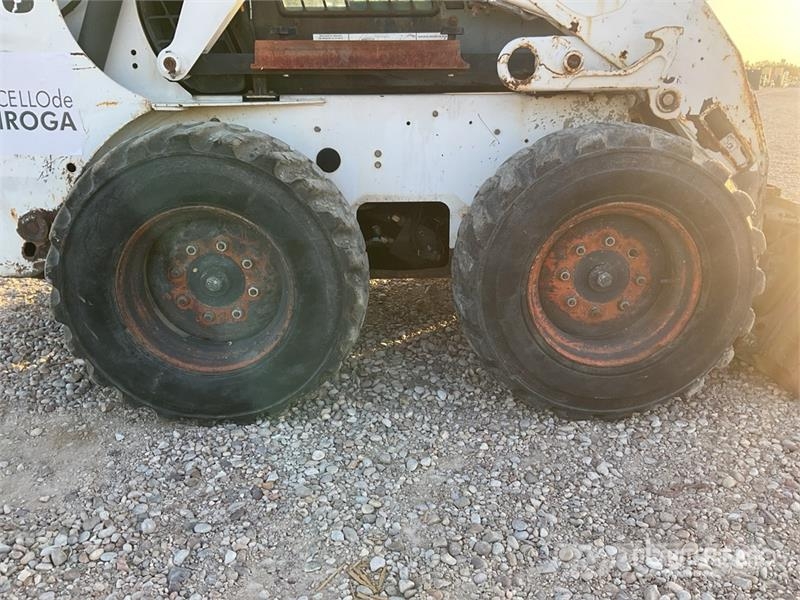 Bobcat S185 Skid steer loaders
