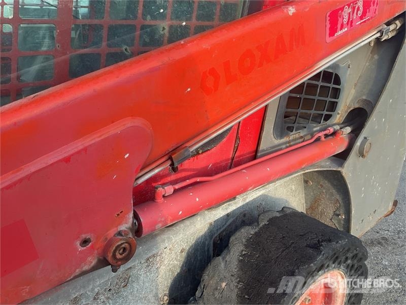 Bobcat S450 Skid steer loaders