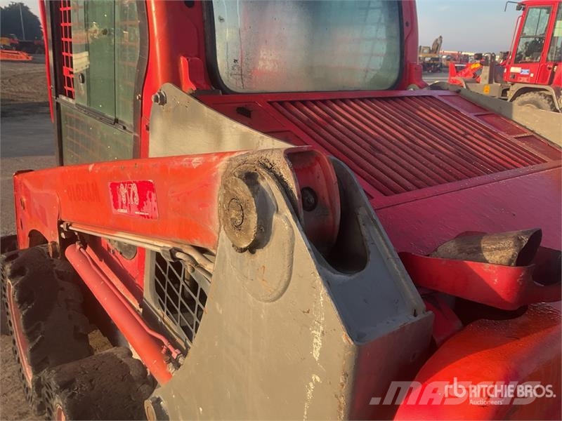 Bobcat S450 Skid steer loaders