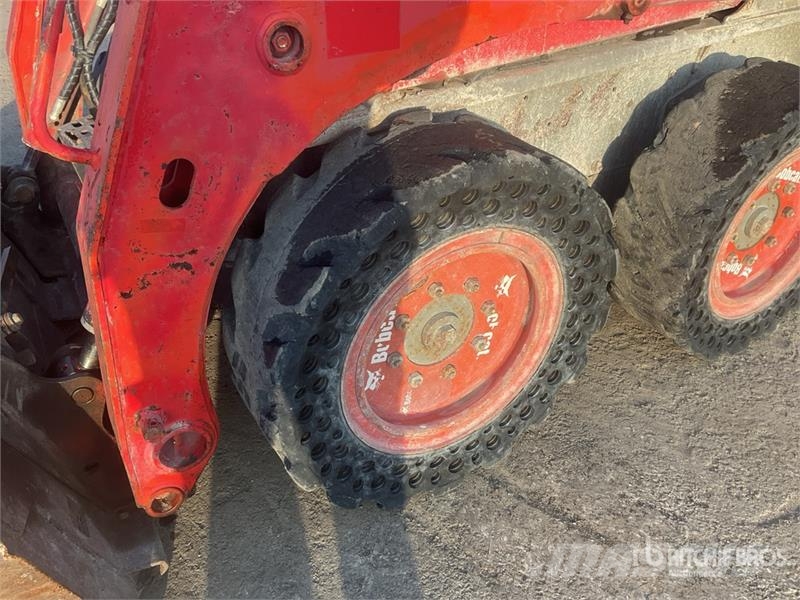 Bobcat S450 Skid steer loaders