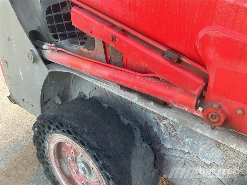 Bobcat S450 Skid steer loaders