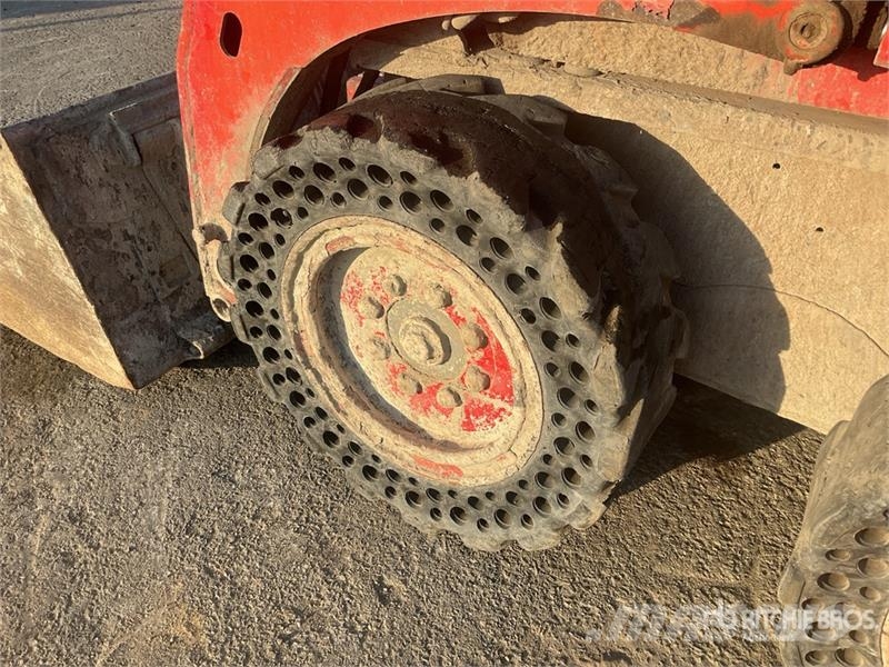 Bobcat S450 Skid steer loaders