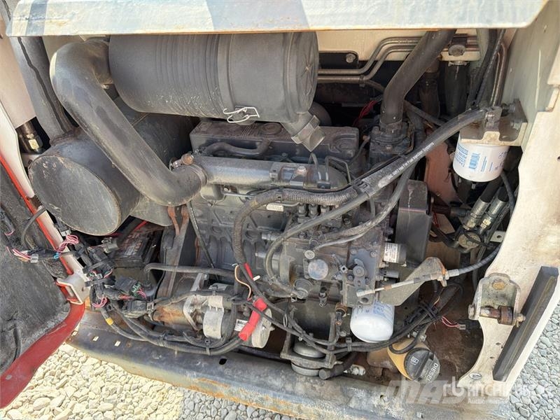 Bobcat S450 Мини-погрузчики