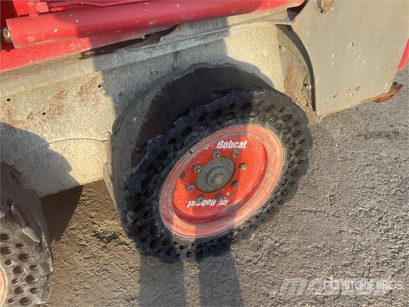 Bobcat S450 Skid steer loaders
