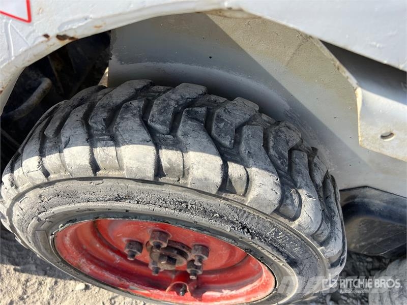 Bobcat S70 Liukuohjatut kuormaajat