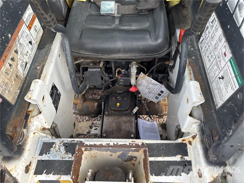 Bobcat S70 Skid steer mini utovarivači