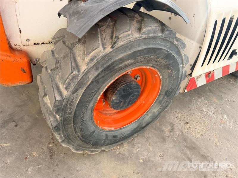 Bobcat T2250 Chariot Telescopique Telehandler مناولات متداخلة