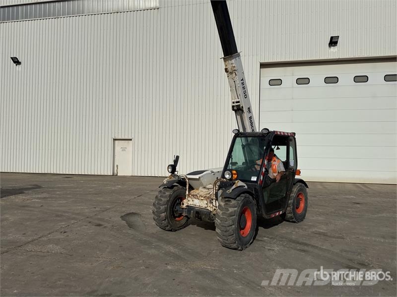 Bobcat T2250 Chariot Telescopique Telehandler مناولات متداخلة