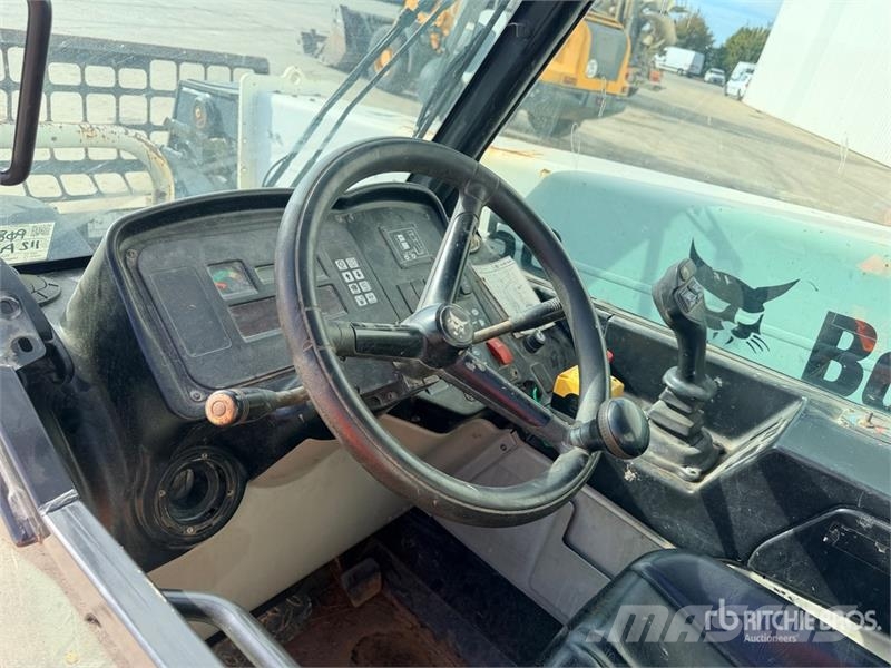 Bobcat T2250 Chariot Telescopique Telehandler مناولات متداخلة