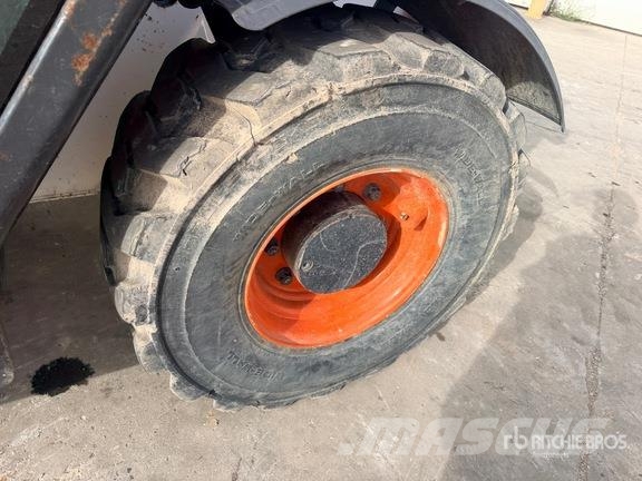 Bobcat T2250 Chariot Telescopique Telehandler مناولات متداخلة