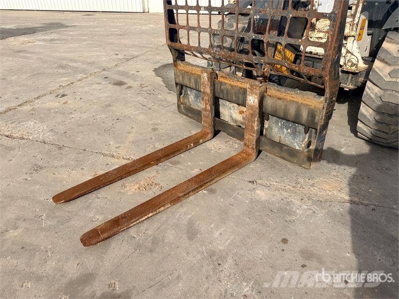 Bobcat T2250 Chariot Telescopique Telehandler مناولات متداخلة