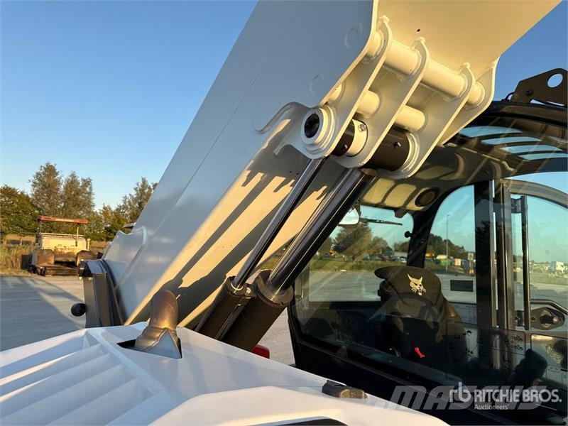Bobcat T40.180SLPRC Telehandler مناولات متداخلة