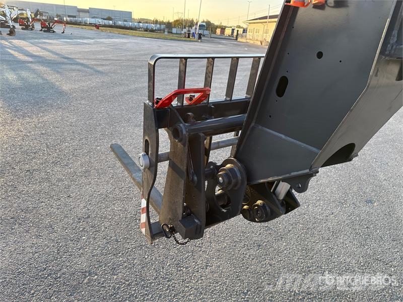 Bobcat T40.180SLPRC Telehandler مناولات متداخلة