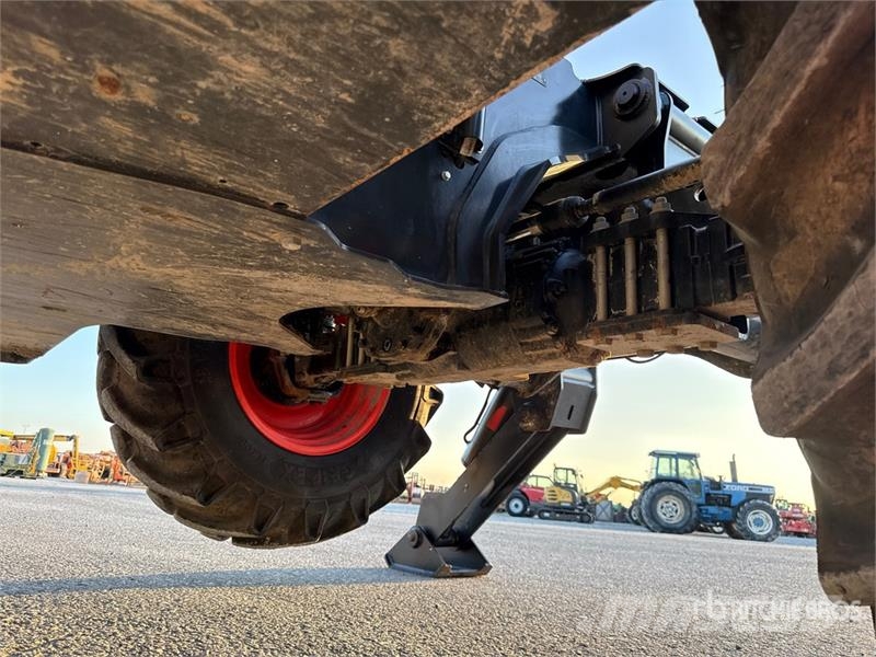 Bobcat T40.180SLPRC Telehandler مناولات متداخلة