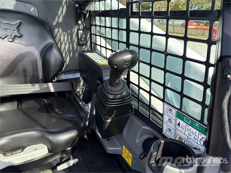 Bobcat T590 Carregadoras de direcção deslizante
