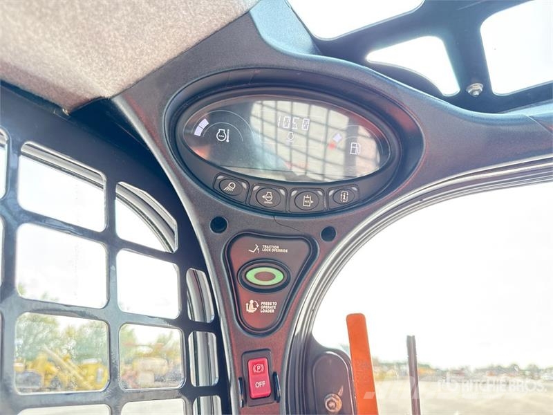 Bobcat T590 Carregadoras de direcção deslizante