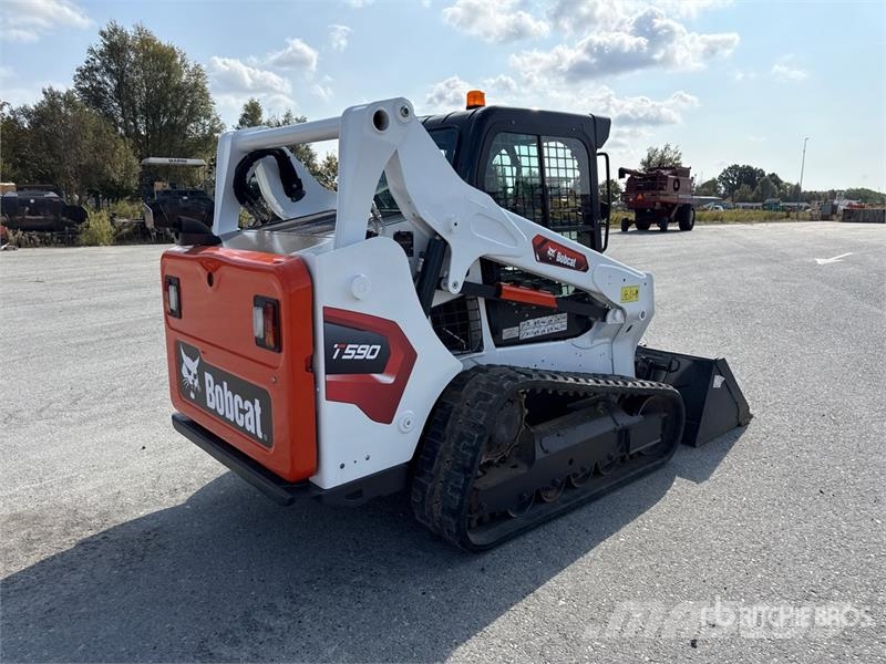 Bobcat T590 Carregadoras de direcção deslizante