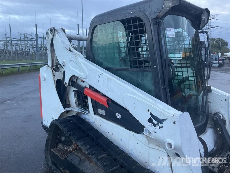 Bobcat T590 لوادر انزلاقية التوجيه