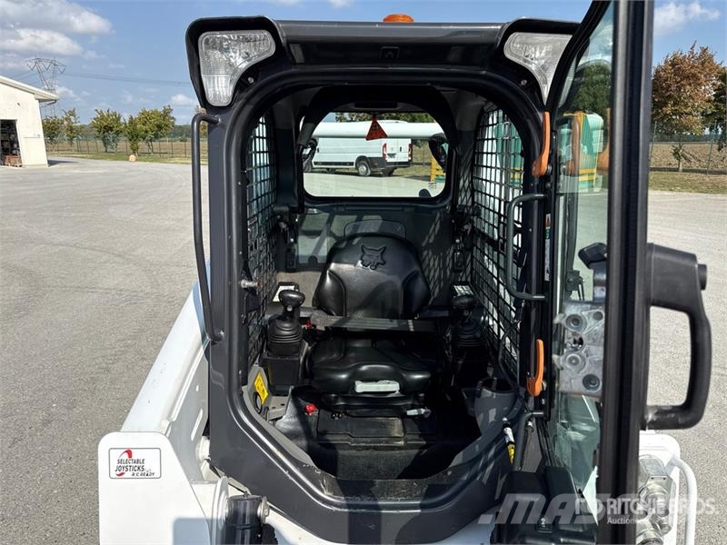 Bobcat T590 Carregadoras de direcção deslizante